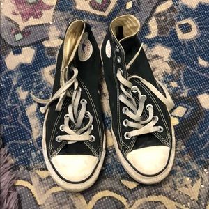 Black High Top Converse size 8.5